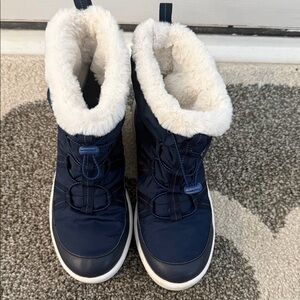 Cloudsteppers by Clarks Blue and Cream Kids Snow Boots